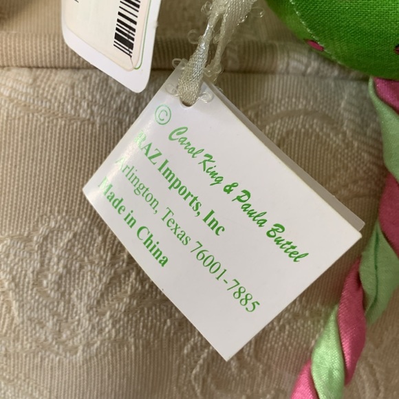 RAZ imports Fuzzy Bunny 🐰 with Easter Basket 🧺 in Pink and green - Picture 6 of 7